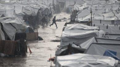 Πλημμυρισμένες-σκηνές-και-χάος-καθώς-η-καταιγίδα-Μπάιρον-πλήττει-τη-Γάζα