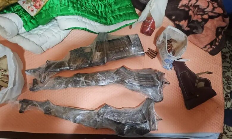 Γιάννης-Λάλας:-Βρέθηκε-και-άλλο-οπλοστάσιο-στο-σπίτι-του-ενός-συλληφθέντα-για-τη-δολοφονία-στην-Αράχωβα