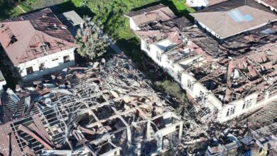 Μιανμάρ:-Δεκάδες-νεκροί-από-αεροπορική-επιδρομή-της-χούντας-σε-νοσοκομείο