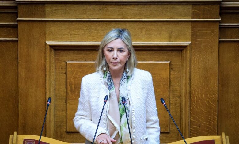 Την-άρση-ασυλίας-για-τη-Ζέττα-Μακρή-ψήφισε-η-Βουλή