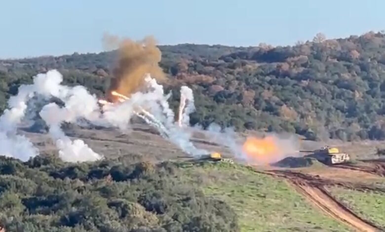 Ένοπλες-Δυνάμεις:-Εντυπωσιακά-πλήγματα-αρμάτων-μάχης,-ελικοπτέρων-και-αεροσκαφών-στην-στρατιωτική-άσκηση-«golden-lion-25»