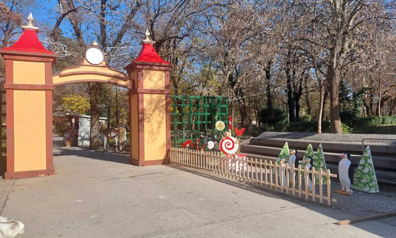 Καρδίτσα:-Άνοιξε-το-«Χωριό-των-Χριστουγέννων»-στο-Παυσίλυπο