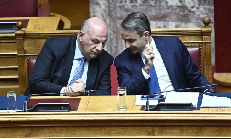 ΝΔ.:-Ένταση-για-το-αγροτικό-–-βολές-κατά-Τσιάρα