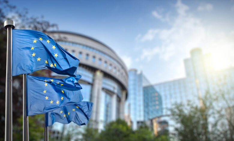 «Πράσινο-φως»-για-το-αναθεωρημένο-investeu:-Η-ΕΕ-αυξάνει-την-εγγύηση-κατά-2,9-δισ.-ευρώ-και-μειώνει-τη-γραφειοκρατία