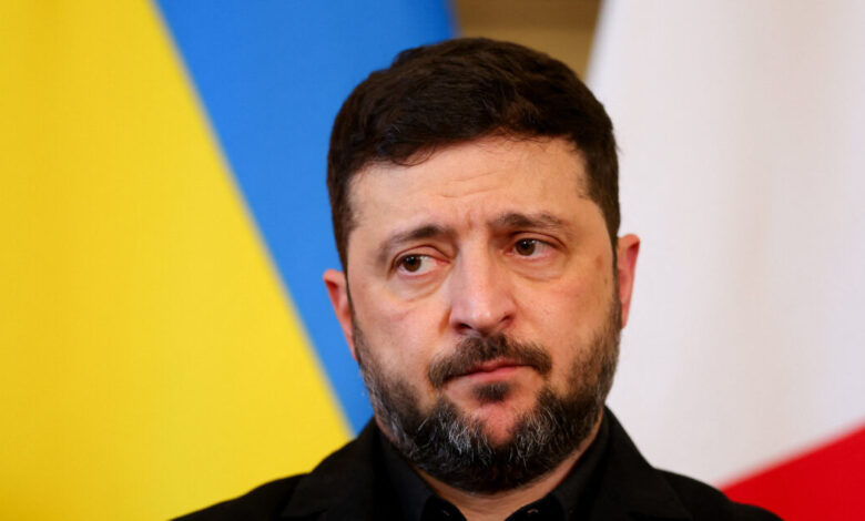 Ζελένσκι:-«Ο-ουκρανικός-λαός-θα-πρέπει-να-αποφασίσει-με-δημοψήφισμα-για-τυχόν-παραχώρηση-εδαφών»