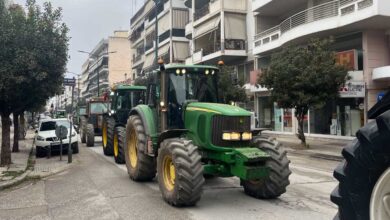 Αγρότες-σε-μπλόκα:-Τα-λεφτά-χάθηκαν,-η-οργή-ξεχειλίζει