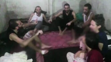 Γάζα:-Οι-συγκλονιστικές-τελευταίες-στιγμές-Ισραηλινών-ομήρων-–-Βίντεο-τους-δείχνουν-να-γιορτάζουν-το-Χανουκά-πριν-εκτελεστούν