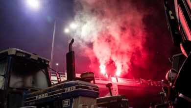 Μπλόκα-αγροτών:-Κλειστή-η-εθνική-οδός-στα-διόδια-Μαλγάρων-στο-ρεύμα-προς-Αθήνα-–-Οι-αποκλεισμένοι-δρόμοι-σε-όλη-τη-χώρα