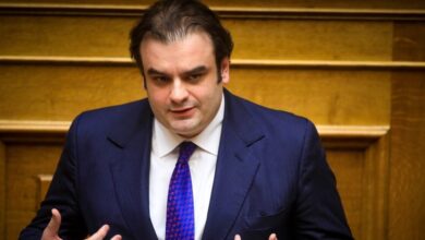 Πιερρακάκης-σε-Φάμελλο:-Έχετε-το-μονοπώλιο-της-τοξικότητας-–-Δεν-υπάρχει-στην-Ευρώπη-το-κλίμα-που-περιγράψατε