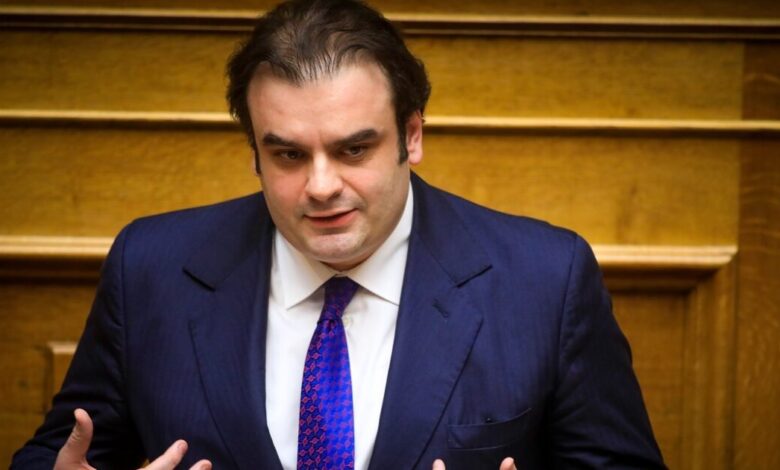 Πιερρακάκης-σε-Φάμελλο:-Έχετε-το-μονοπώλιο-της-τοξικότητας-–-Δεν-υπάρχει-στην-Ευρώπη-το-κλίμα-που-περιγράψατε