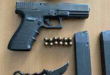 Πετράλωνα:-44χρονος-κυκλοφορούσε-με-κάρτα-αστυνομικού,-πιστόλι-και-μαχαίρι