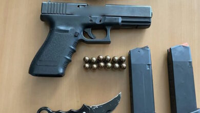 Πετράλωνα:-44χρονος-κυκλοφορούσε-με-κάρτα-αστυνομικού,-πιστόλι-και-μαχαίρι