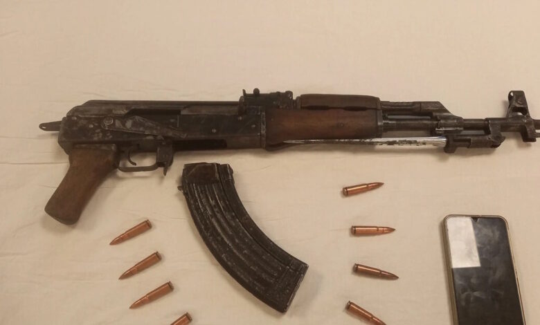 20χρονος-κυκλοφορούσε-στην-Αθήνα-με-καλάσνικοφ