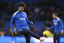 Ο-Μπάμπης-Κωστούλας-έχει-«κερδίσει»-τον-προπονητή-της-Μπράιτον:-«Κάθε-φορά-που-παίζει-κάνει-αισθητή-την-παρουσία-του»