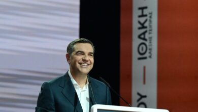 Ο-Τσίπρας-συνεχάρη-τηλεφωνικά-στον-Πιερρακάκη-για-την-εκλογή-στην-προεδρία-του-eurogroup