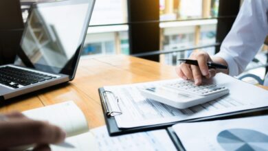 Τέλος-η-«ομηρία»-από-χρέη-για-νοικοκυριά-και-επιχειρήσεις-–-Απαλλαγή-από-ποινικές-διώξεις-και-διπλή-ρύθμιση