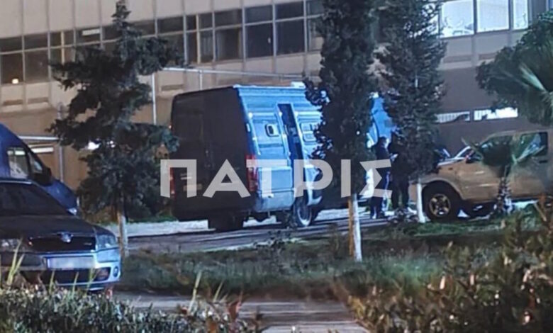 ΟΠΕΚΕΠΕ:-Φτάνουν-το-πρωί-της-Κυριακής-με-πλοίο-στον-Πειραιά-οι-15-συλληφθέντες-στην-Κρήτη