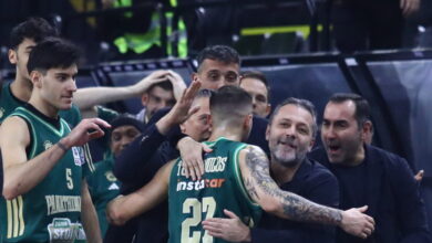 ΑΕΚ-–-Παναθηναϊκός:-«Τρομακτικό»-ημίχρονο-από-τους-«πράσινους»-με-buzzer-beater-του-Τολιόπουλου-να-«γράφει»-το-65-28