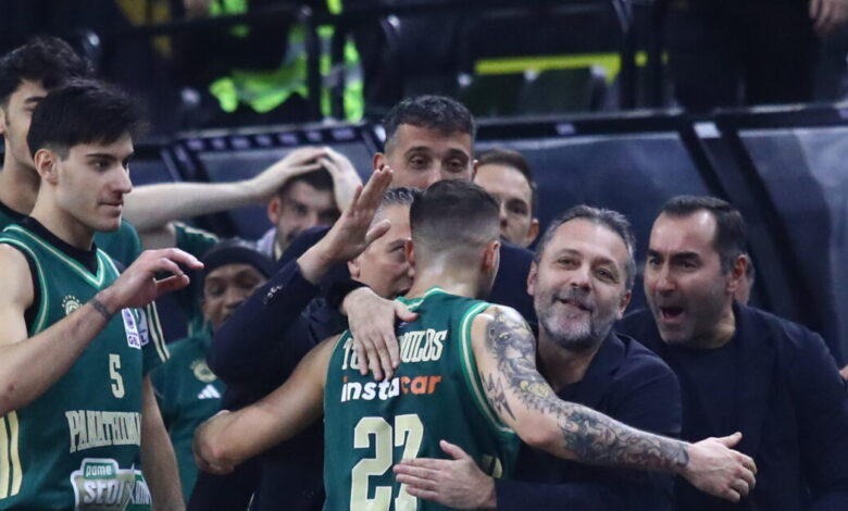 ΑΕΚ-–-Παναθηναϊκός:-«Τρομακτικό»-ημίχρονο-από-τους-«πράσινους»-με-buzzer-beater-του-Τολιόπουλου-να-«γράφει»-το-65-28