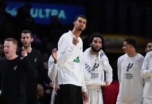 nba-cup:-Σαν-Αντόνιο-και-Νικς-θα-διεκδικήσουν-το-κύπελλο