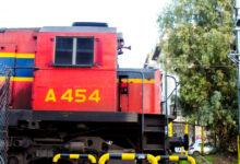 Θεσσαλονίκη:-Συνελήφθη-οδηγός-λεωφορείου-που-αγνόησε-τα-σήματα-και-παρέσυρε-μπάρες-σε-σιδηροδρομική-διάβαση