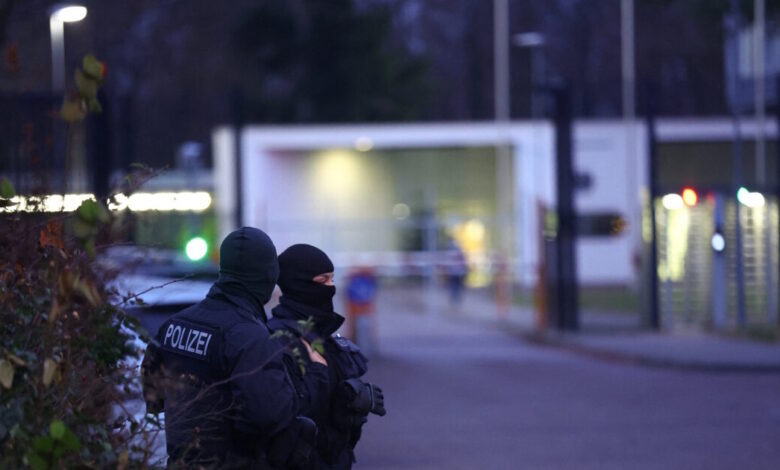 Γερμανία:-Οι-αρχές-συνέλαβαν-πέντε-άνδρες-που-είναι-ύποπτοι-για-σχεδιασμό-επίθεσης-σε-χριστουγεννιάτικη-αγορά