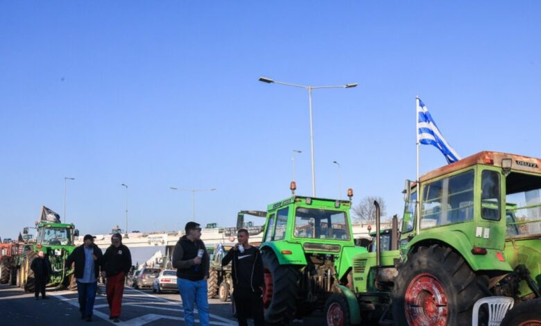 Αγροτικές-κινητοποιήσεις:-Αυτά-είναι-τα-επίσημα-αιτήματα-στα-οποία-η-κυβέρνηση-απαντά-με-διπλό-κάλεσμα-για-διάλογο