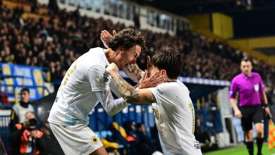 Βαθμολογία-super-league:-Ο-Ολυμπιακός-κρατήθηκε-στην-κορυφή-αλλά-η-ΑΕΚ-πλησίασε-στο-1,-δείτε-φάσεις-και-γκολ