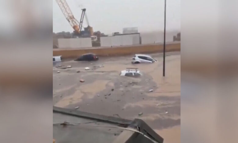 Μαρόκο:-21-νεκροί-και-δεκάδες-τραυματίες-από-ξαφνικές-πλημμύρες-–-Κάτω-από-την-λάσπη-σπίτια-και-αυτοκίνητα