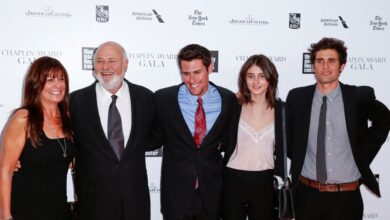 Το-χρονικό-της-διπλής-ανθρωποκτονίας-του-σκηνοθέτη-Ρομπ-Ράινερ-και-της-συζύγου-του-–-Ποιος-είναι-ο-γιος-τους-Νικ-που-βρίσκεται-στο-μικροσκόπιο-των-Αρχών