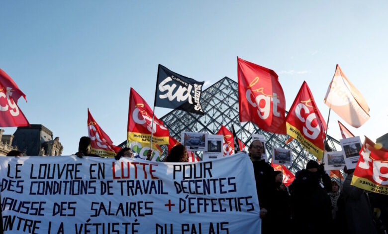 Μουσείο-του-Λούβρου:-Παραμένει-κλειστό-από-την-απεργία-που-ψήφισαν-ομόφωνα-τα-συνδικάτα-εργαζομένων