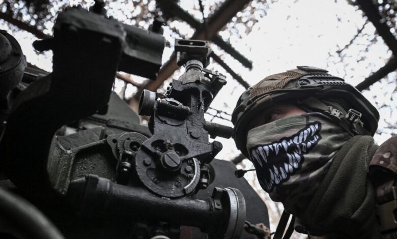 Οι-ΗΠΑ-πιέζουν-την-Ουκρανία-να-παραδώσει-το-Ντονμπάς-στη-Ρωσία:-«Περίεργη-η-συμπεριφορά-των-Αμερικανών»