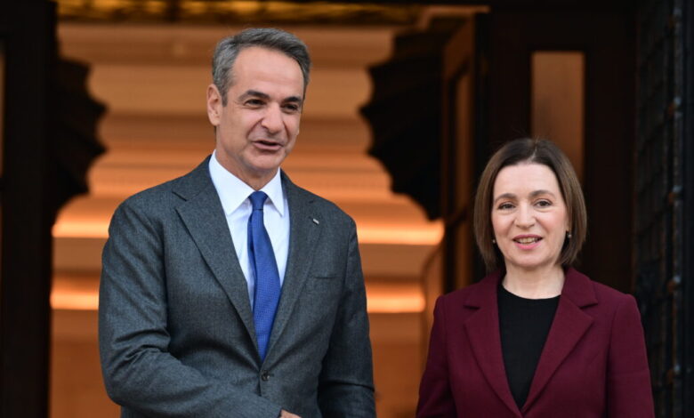 Μητσοτάκης-σε-Πρόεδρο-της-Μολδαβίας:-Ο-κάθετος-διάδρομος-αλλάζει-τον-γεωπολιτικό-και-ενεργειακό-χάρτη