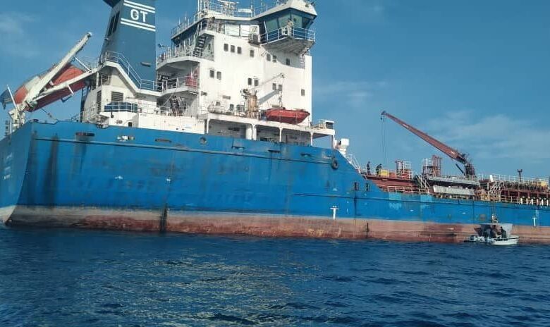 Συνελήφθη-πλήρωμα-ξένου-τάνκερ-ανοικτά-του-Ομάν