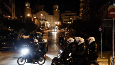 Καταδίωξη-στο-Χαλάνδρι-με-οδηγό-ανήλικο-γιο-βουλευτή-του-ΠΑΣΟΚ,-με-κρυμμένο-κουζινομάχαιρο-ο-15χρονος-συνοδηγός-του