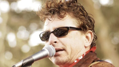 Πέθανε-ο-Τζο-Ίλι,-τραγουδιστής-θρύλος-της-κάντρι-ροκ-μουσικής,-σε-ηλικία-78-ετών