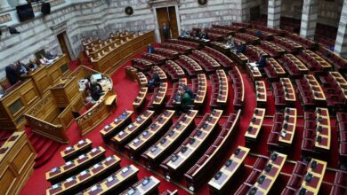 Προϋπολογισμός-2026:-live-η-συζήτηση-στη-Βουλή-–-Το-βράδυ-η-ψηφοφορία