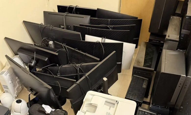 Συνελήφθη-47χρονος-που-«άρπαξε»-ηλεκτρονικό-εξοπλισμό-από-κτίριο-Τμήματος-του-ΕΚΠΑ