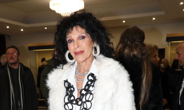 Σοφία-Βόσσου:-«Ο-Βασίλης-Καρράς-δεν-ήταν-διασκεδαστής,-ήταν-ο-καλλιτέχνης-που-άγγιξε-την-ψυχή-όλου-του-κόσμου»