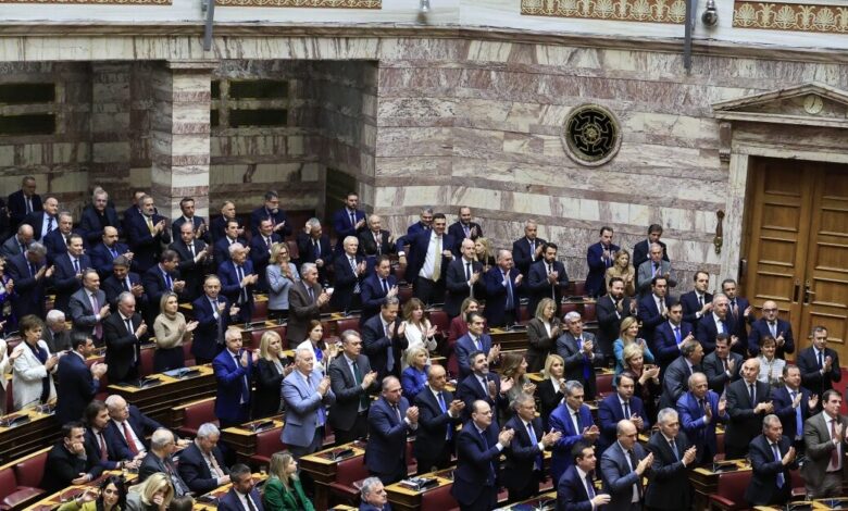 Προϋπολογισμός-2026:-Πέρασε-από-τη-Βουλή-με-159-«ναι»-και-136-«όχι»