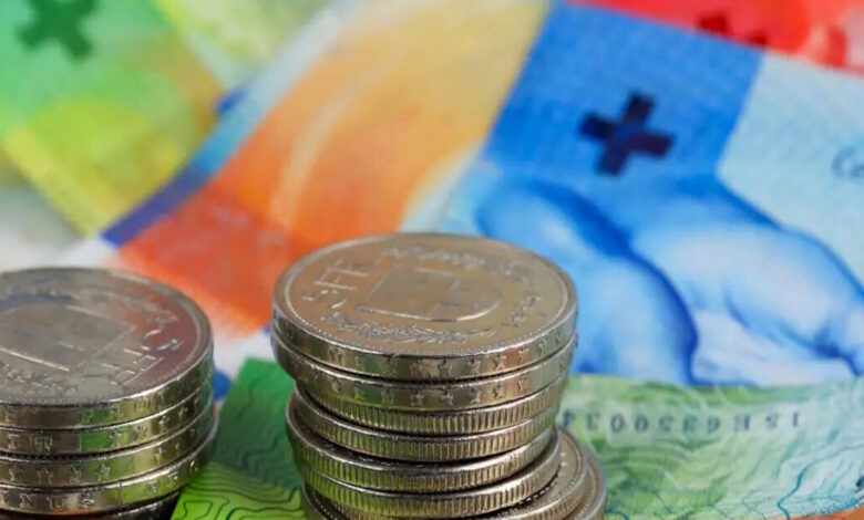 Δάνεια-σε-ελβετικό-φράγκο:-Τι-προβλέπει-η-νέα-ρύθμιση-του-ΥΠΟΙΚ