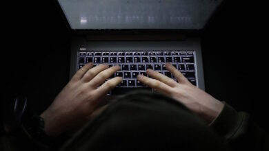 Συνελήφθη-49χρονος-που-εξυμνούσε-την-κακοποίηση-κατά-γυναικών-στα-social-media-–-Κατηγορείται-για-προτροπή-σε-αυτοκτονία-σε-live-μετάδοση