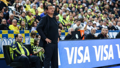 Εργκίν-Αταμάν-στα-αποδυτήρια:-«Δώσατε-απάντηση-στο-παρκέ-όταν-10.000-οπαδοί-έβριζαν-τη-μητέρα-μου»