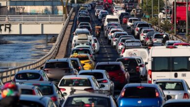 Κίνηση-στους-δρόμους:-Ουρές-χιλιομέτρων-από-τροχαία-σε-Κηφισό-και-Αττική-Οδό-–-Στο-«κόκκινο»-Αθηνών-και-Κηφισίας