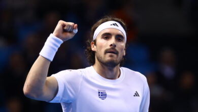 Στέφανος-Τσιτσιπάς:-«Κλειδώνει»-η-απόφαση-για-το-δίπλωμα-οδήγησης-του-τενίστα-–-Τι-περιμένουν-οι-Αρχές