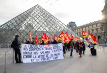 Το-Λούβρο-απεργεί-επ’-αόριστον