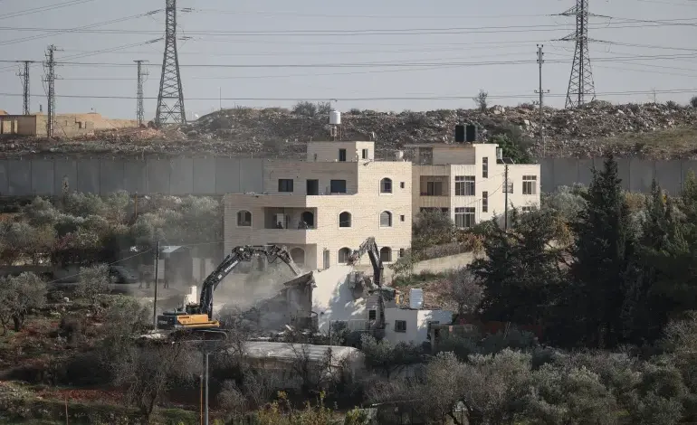 Ανατολική-Ιερουσαλήμ:-Να-εγκρίνει-την-κατασκευή-9.000-εποικιστικών-κατοικιών-ετοιμάζεται-το-Ισραήλ