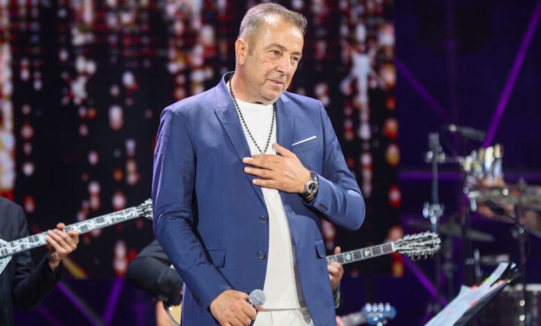 Δημήτρης-Χρυσοχοΐδης:-«Ο-Νότης-Σφακιανάκης-δεν-άλλαξε-ποτέ»