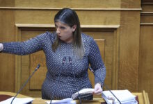 Χαμός-με-τη-Ζωή-Κωνσταντοπούλου-στην-εξεταστική-για-τον-ΟΠΕΚΕΠΕ:-Τραβούσε-βίντεο-μάρτυρες-και-βουλευτές