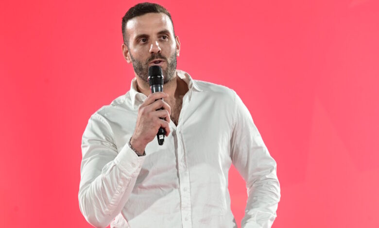 Νίκος-Παππάς-για-την-επίθεσή-του-στον-δημοσιογράφο-Νίκο-Γιαννόπουλο:-«Είχα-λάθος-αντίδραση-στη-δική-του-δράση-–-πρόκληση»